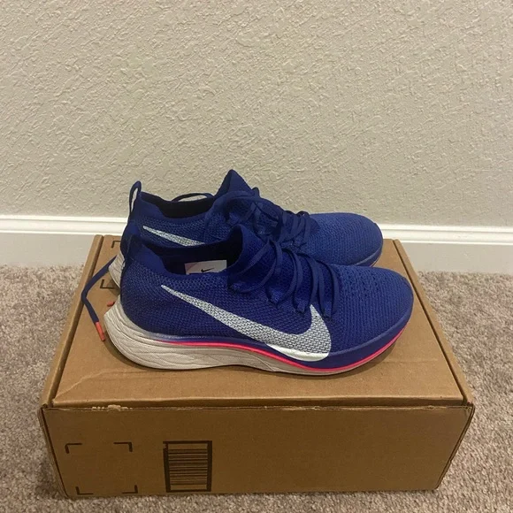 Nike Zoom Vaporfly 4% Flyknit Deep Royal